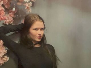 cybersex chatroom CharisseChappel
