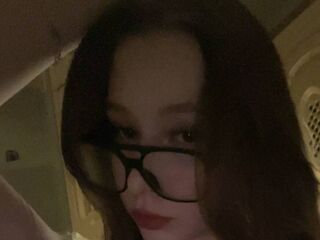 hot cam slut DeandraKishi