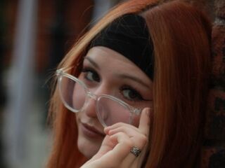 naked girl with webcam masturbating with dildo EmeraldClyatt