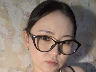sexy webcam girl LauriMoradel