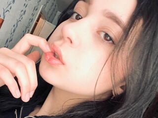 nude cam girl photo LeotaBienvenu