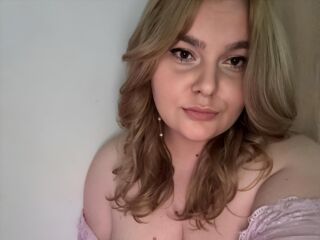 free nude live show MeganDarcy
