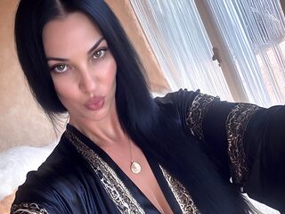 hot chat room MiaMontal