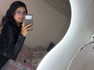 naked camgirl MiraSterling