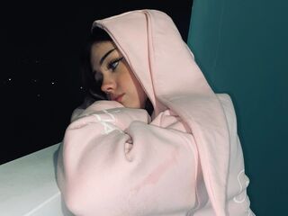 topless girl NellieMurdaugh