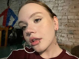 shaved pussy cam SaraKnights