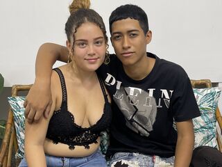 hot webcam live sex show EmiAndLuis