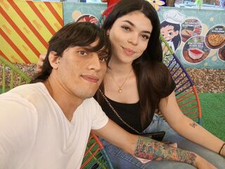 webcam couple live sex KeityandLiam