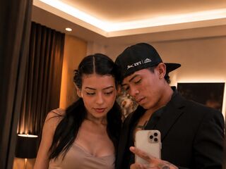 naked webcam couple picture MadisonAndJeycol