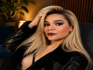 spanking cam SarahLorenzi