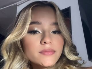 free webcam chat AaishaCollin