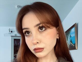 cam girl showing tits AdaLeleux