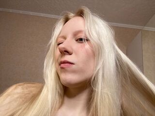 closeup webcam AdeleKeat