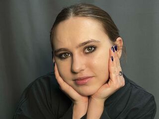 camgirl live sex photo AlanaHowlett