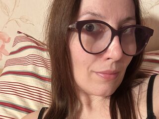 fingering girl cam AlanyssLyon