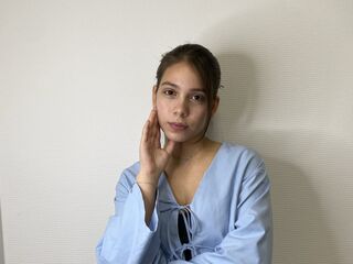 masturbating AlishiaCowlin