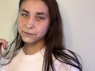 masturbating camgirl AngelaDefelice
