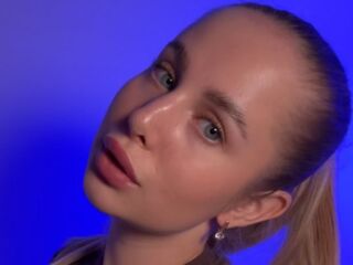 fingering camgirl AnnelleToulson