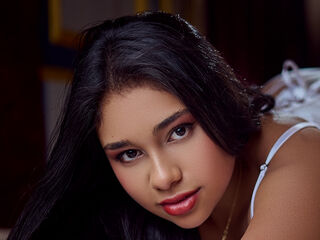 naked cam girl fingering pussy AnnieMuler