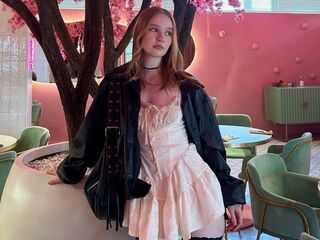 live strip tease show CandiFerretti