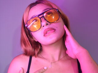 naked girl with webcam masturbating with sextoy CataleyaSantana