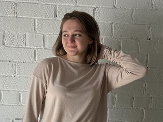 fingering girl webcam picture ChristiaBenoy