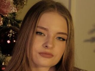 naked girl with webcam masturbating with dildo CindiBrunot