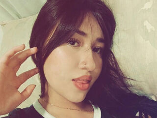 webcamgirl chatroom ClaireThomas