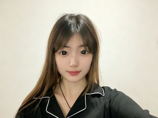 camgirl masturbating with vibrator ClaraHui
