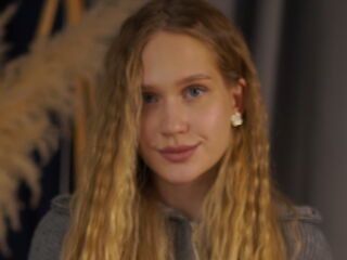 beautiful webcam girl DamarisWellnitz