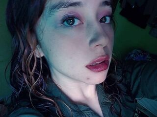camwhore masturbating with sextoy DannaGom