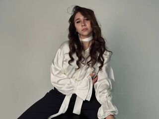 camslut topless DayleJageman