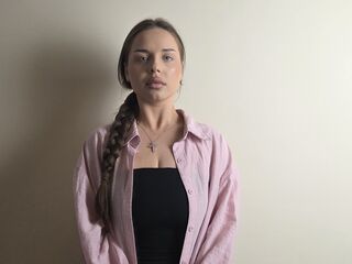hot webcam video DelenaCouts