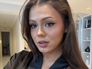camwhore masturbating DemetriceTaneja