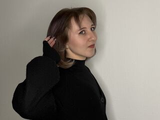 adult cam ElayneSehnert