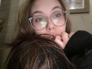 chatroom EmilyLoven