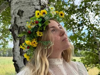 naked cam girl picture EstaCutchin