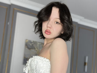 camgirl playing with sex toy EvelinWood