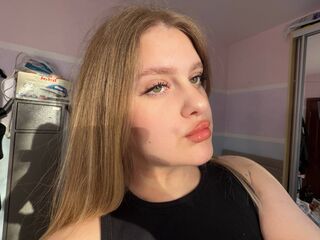 shaved pussy webcam GraceHollis