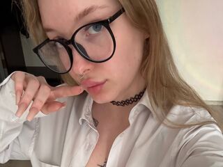 camwhore spreading pussy JadeDerrow