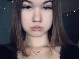 naughty cam girl masturbating JerryBlechman