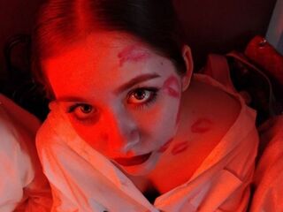 adult videochat webcam JuneGutierrez