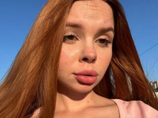 girl webcam show KarinaSavastru