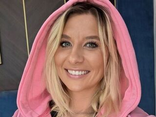 camslut masturbating KaylinJan