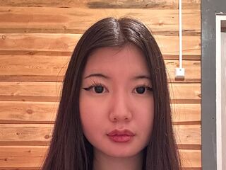 cam chatroom KenishaFaylor