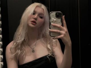 naked girl with webcam masturbating LashayBernon