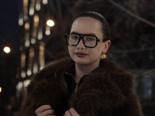 sexchat room LatanyaDunkley