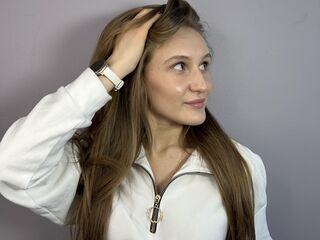 cam girl playing with dildo LatrinaBrounson