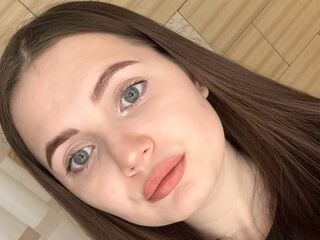 girl webcam show LauriMaynor