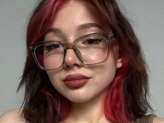 hot girl cam LessyGrayce